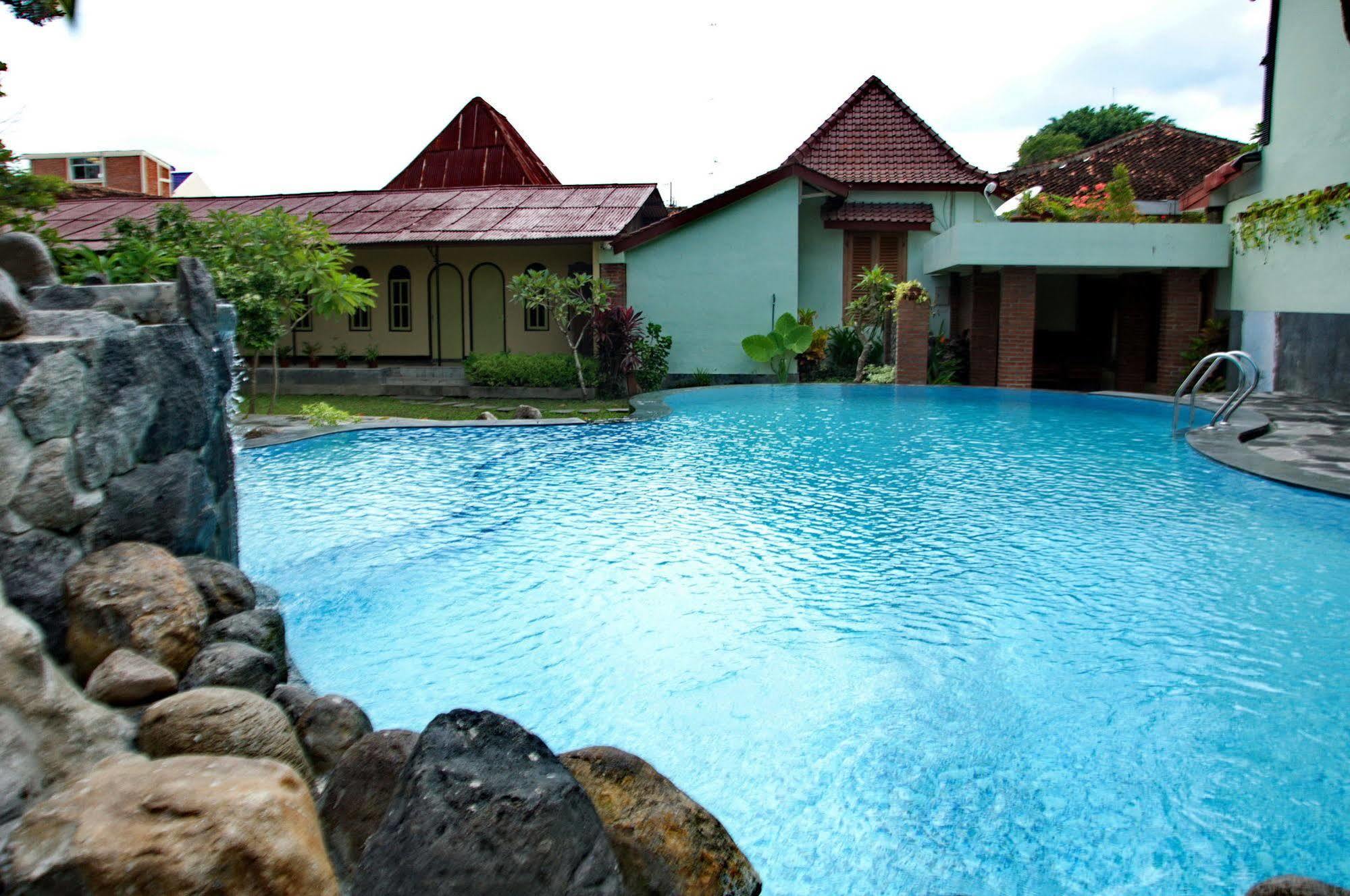 Puri Pangeran Hotel Yogyakarta Extérieur photo