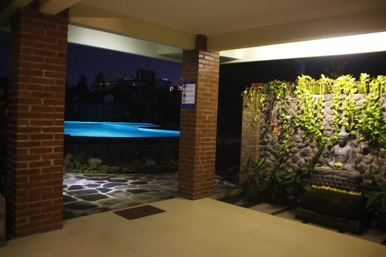 Puri Pangeran Hotel Yogyakarta Extérieur photo